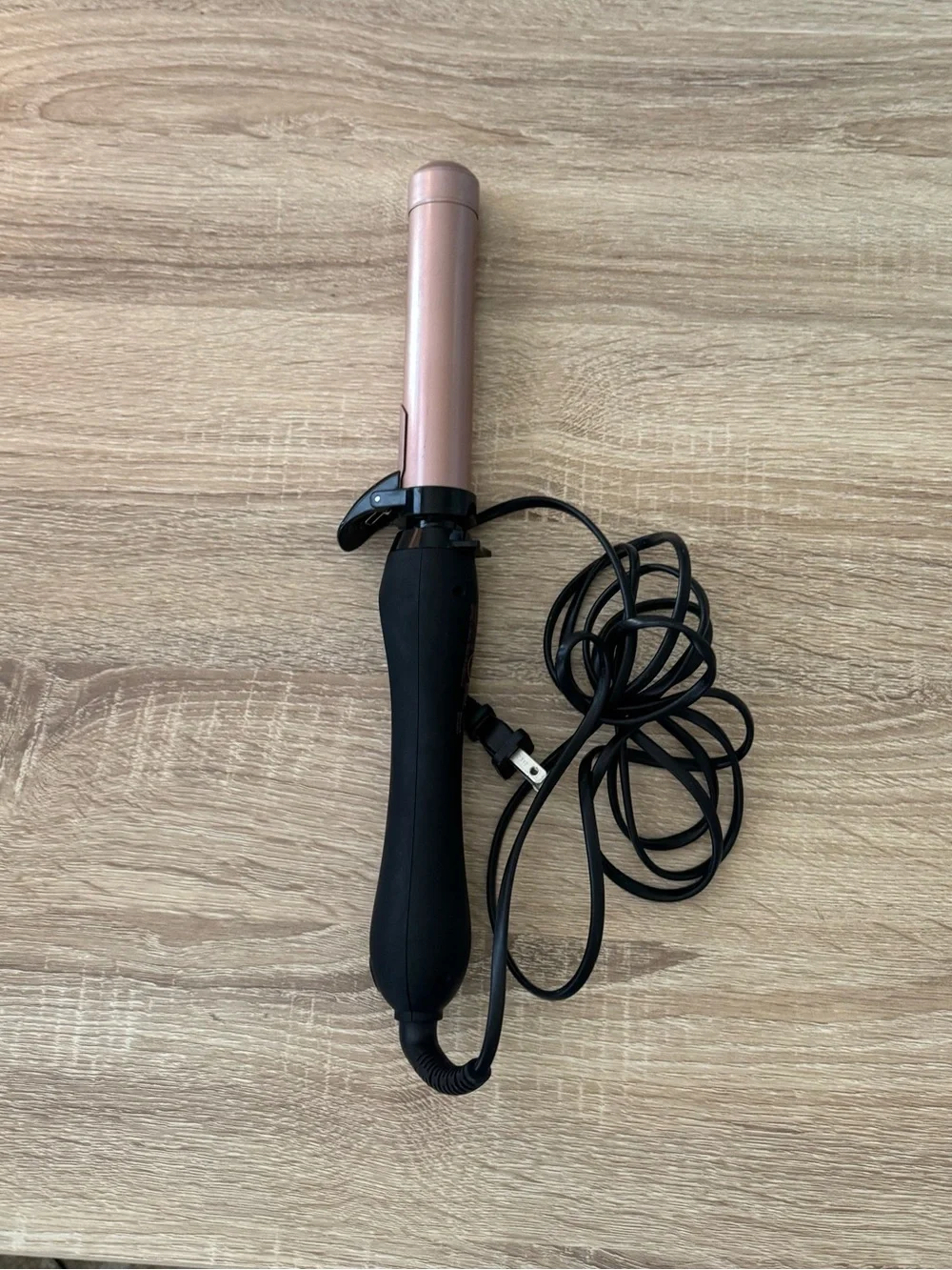 Beachwaver B1 Midnight Rose Rotating Automatic 1.25 Inch Ceramic‎ Curling Iron